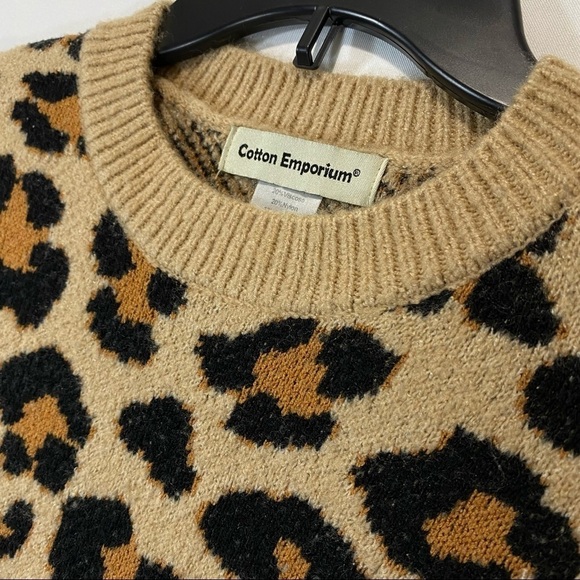 Cotton Emporium Women’s Size S Leopard Pattern‎ Crewneck Sweater Brown/Black - Picture 5 of 11